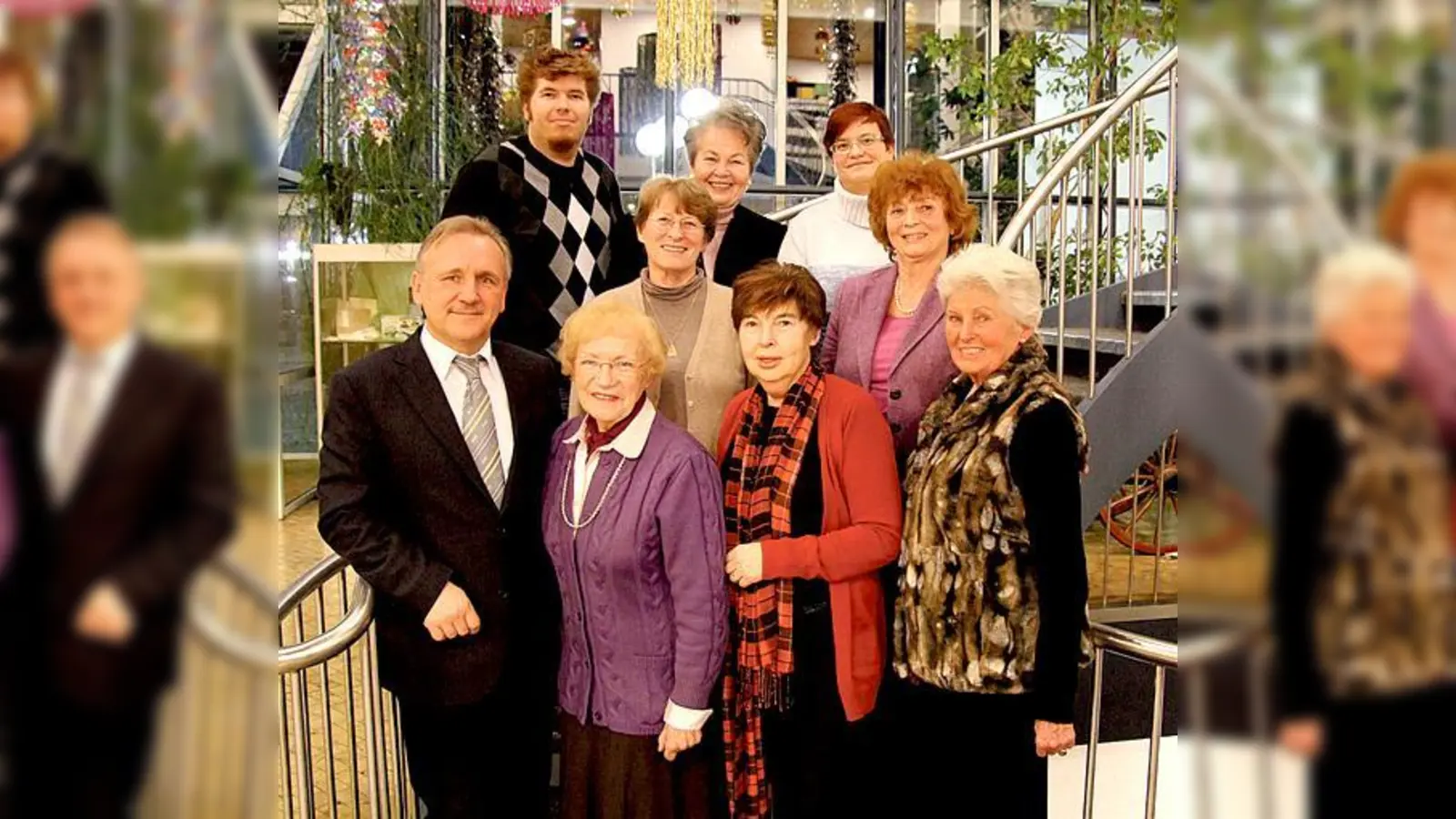 Wolfgang Dietzel, Marianne Bittner, Brigitte Scholle, Erni Laus, Christiane Haimerl, Elisabeth Ziegler, Karsten Scholle, Luise Danzl, Diana Hoffmann.	 (Foto: VA)