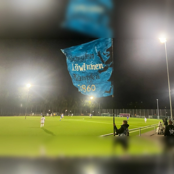 Erfolgreicher Heimspielabend: Frauenfußball beim TSV 1860 München. (Foto: A. Seeler)