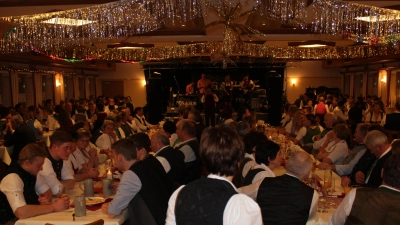 Der Bürgerball im Landgasthof Bauer ist ein beliebter Treffpunkt für jedermann. (Foto: LGH Bauer)