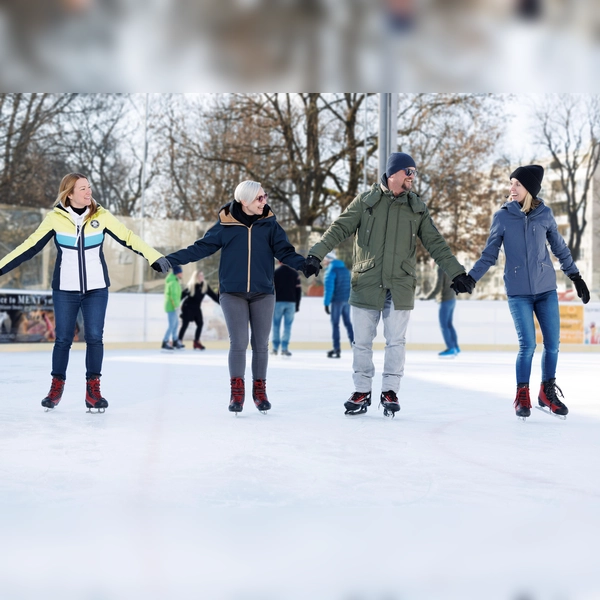 Eislaufen im Prinzregentenstadion ist nur noch bis 1.März möglich. (Foto: SWM/Stefan Obermeier)