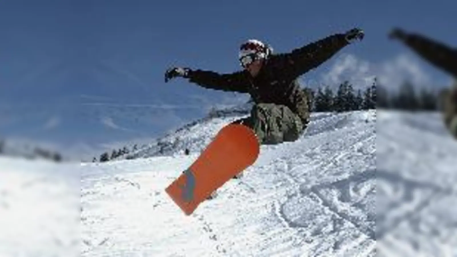 Auch wenn im Tal schon Frühling ist  auf den höher gelegenen Pisten können sich Freizeit-Wintersportler noch austoben.  (Foto: Alpen Plus)