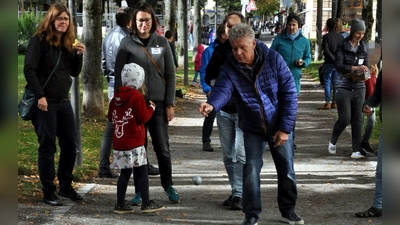Auch Oberbürgermeister Dieter Reiter nahm am Turnier teil und hatte sichtlich Spaß daran.  (Foto: SPD Haidhausen)