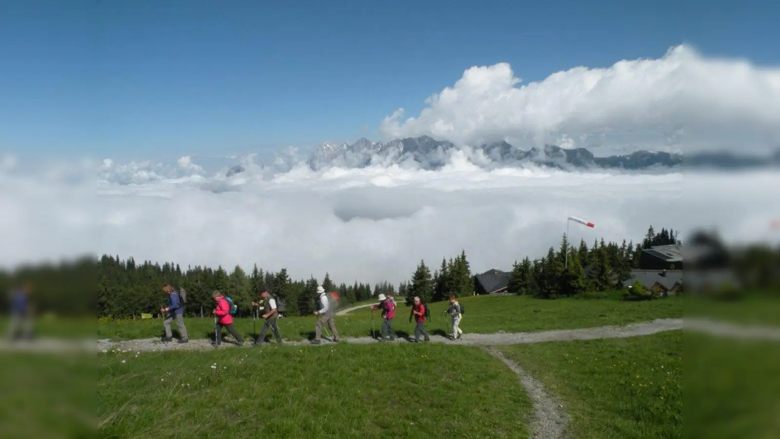 An fünf Tagen die Woche gibt es geführte Wandertouren mit unterschiedlichen Schwierigkeitsgraden. (Foto: pi)