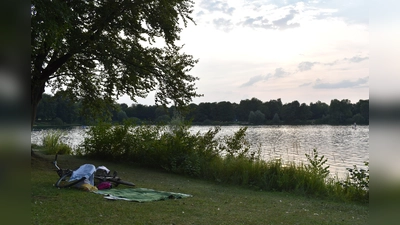Es gibt eine Auswahl an idyllischen Badeseen im Münchener Norden.  (Foto: Daniel Mielcarek)