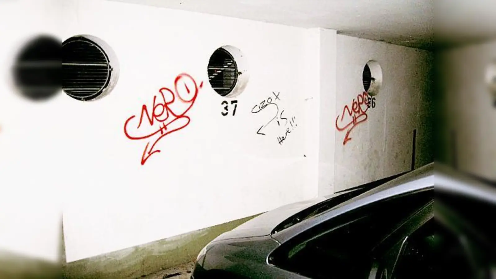 Unter anderem auch in der Paracelsusstraße hinterließen die beiden Schüler ihre Spuren. 	 (Foto: Polizei)