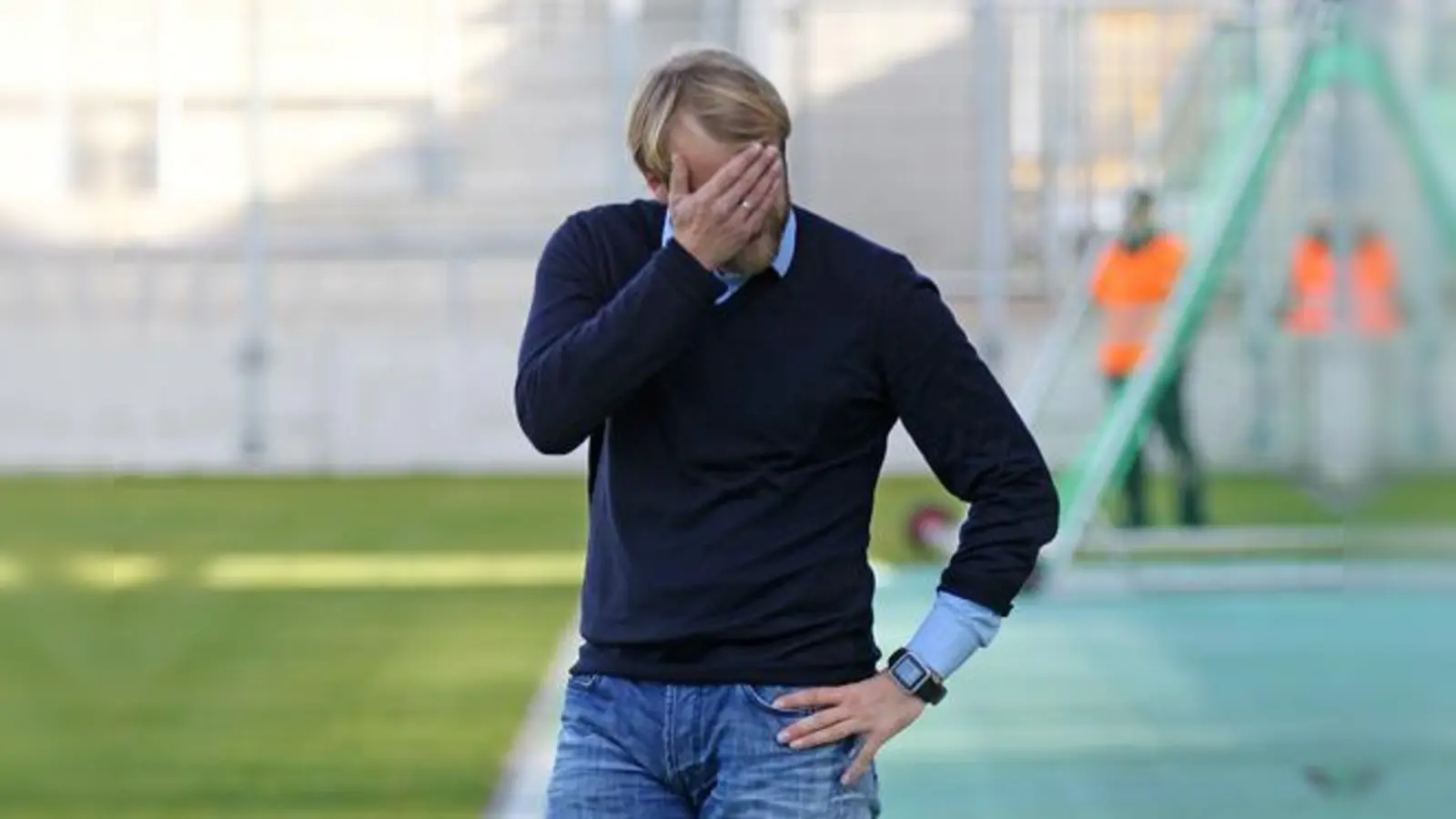 Sieht sich als Underdog: Löwen-Trainer Daniel Bierofka.  (Foto: Anne Wild)