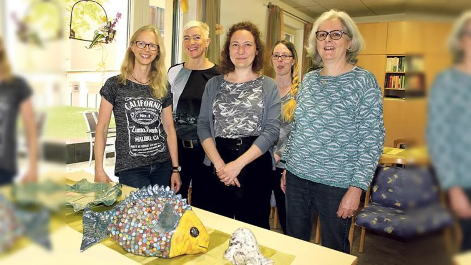 Das Team vom ASZ Schwabing-Ost (v.l.n.r.): Ulrike Nägelsbach, Petra Muck, Michaela Oehlert, Alexandra Peter und Sabine Nowack. Nicht im Bild: Max Kaiser und Susanne Schenk.  (F.: mil)