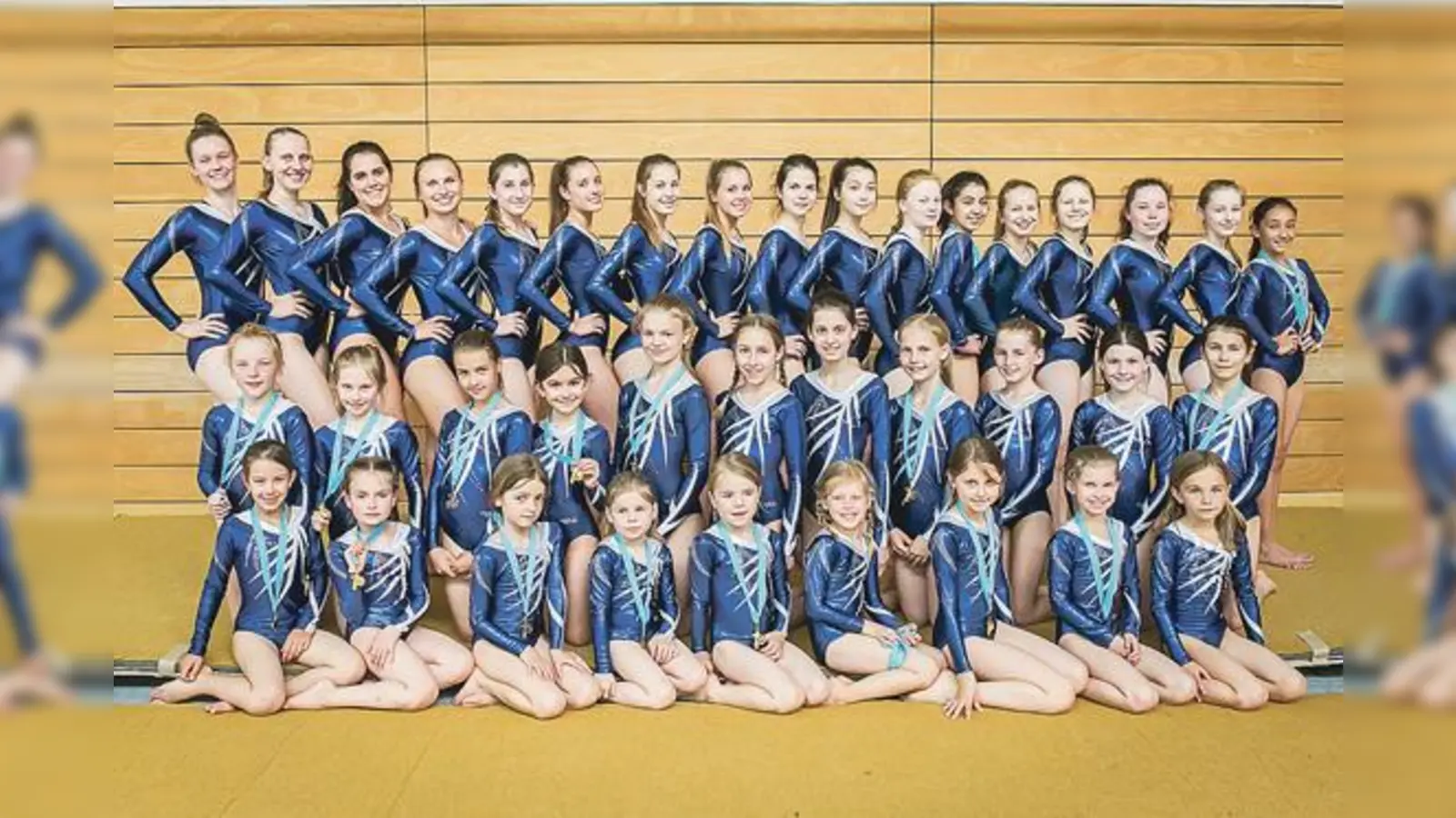 Die 40  sehr erfolgreichen  Turnerinnen des TSV Haar beim diesjährigen BayernPokal  des Turngau Münchne.	 (Foto: privat)