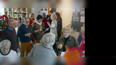 Seit zehn Jahren ist das Café Dompfaff des Familienzentrums Trudering ein öffentliches Wohnzimmer mit viel Herzblut. (Foto: privat)