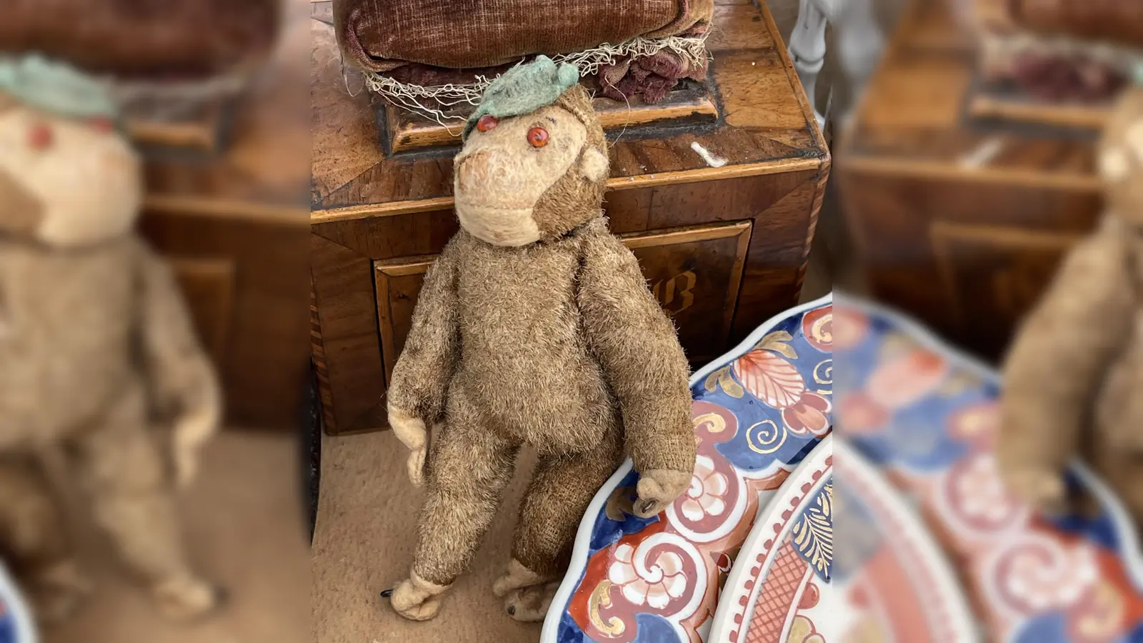 Alte und neue Schätze kann man beim Benefizflohmarkt beim ZAB e.V. finden.  (Foto: hw)