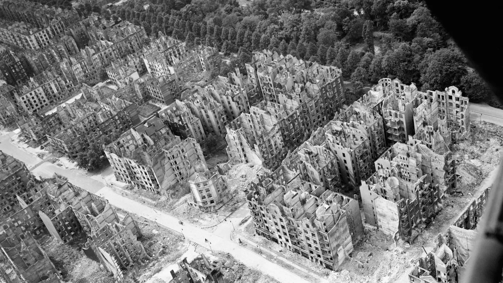 In Europa begann das Kriegsende lange vor der deutschen Kapitulation, und es endete lange danach, zudem auf sehr unterschiedliche Weise.  (Foto: gemeinfrei)