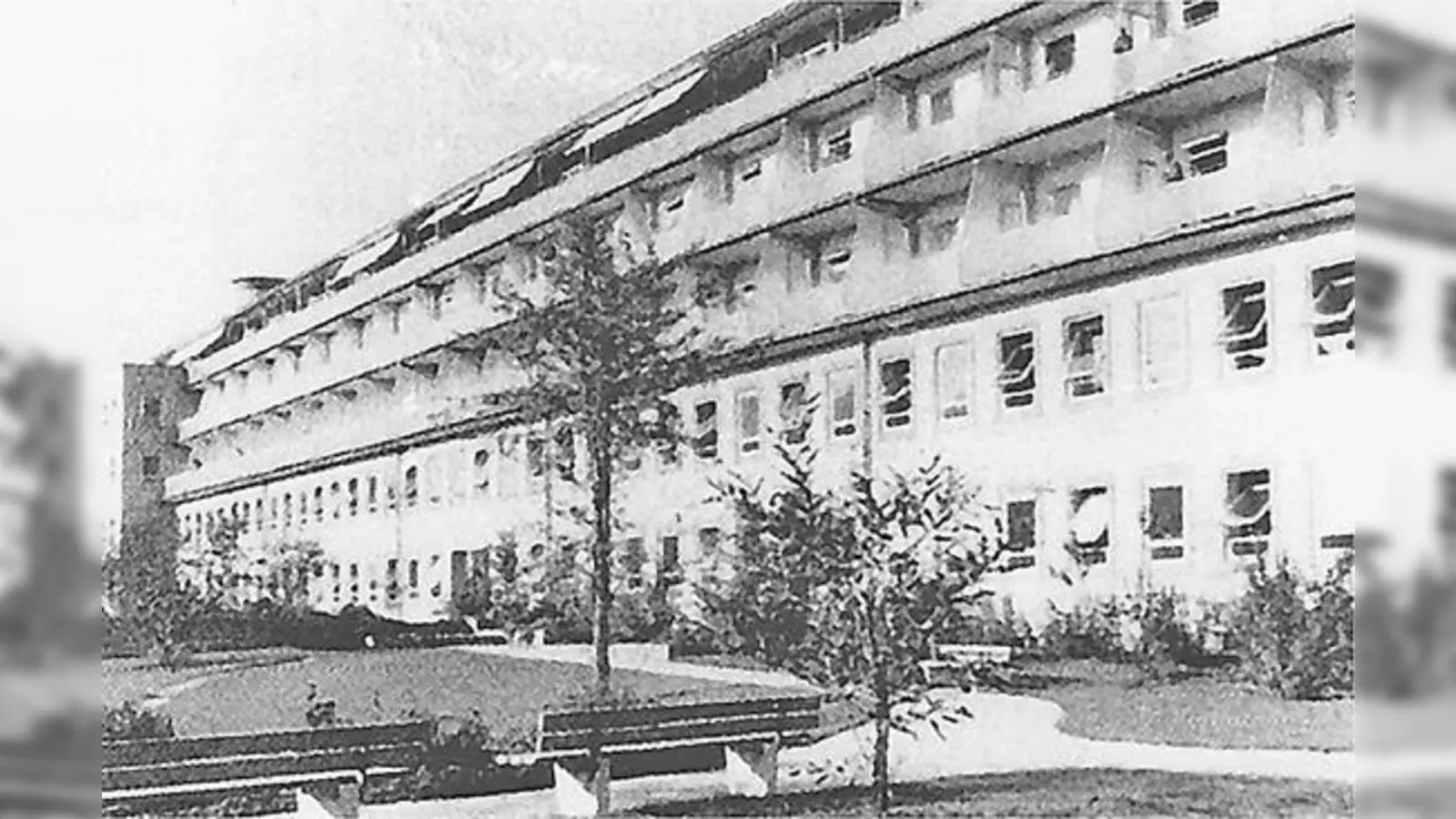 Neubau des Klinikums rechts der Isar mit Krankenhausgarten an der Seite des ehemaligen Herbergsviertels »In der Grube«.  (Foto: MünchenVerlag)