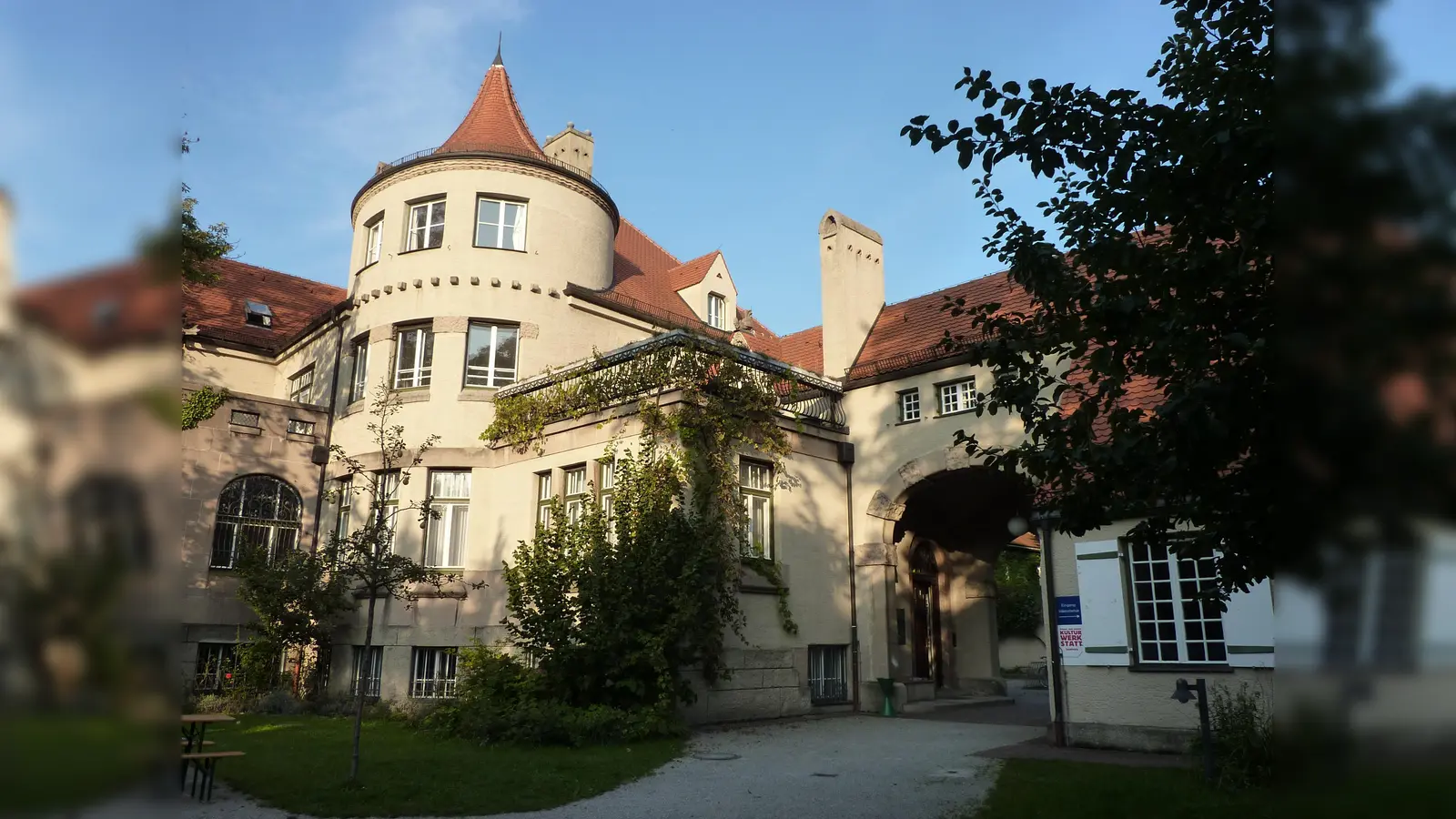 Die Gesundheitsveranstaltungen finden alle in der Seidlvilla statt.  (Foto: CC BY-SA 3.0)