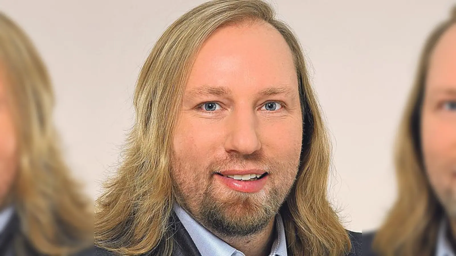 Anton Hofreiter liest aus seinem Buch »Fleischfabrik Deutschland« vor.	 (Foto: Stella von Saldern / VA)