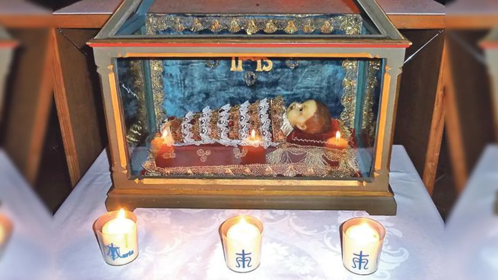 Das Siegertsbrunner Christkindl wird in der Silvesternacht in der Leonhardikirche zu sehen sein.	 (Foto: VA)