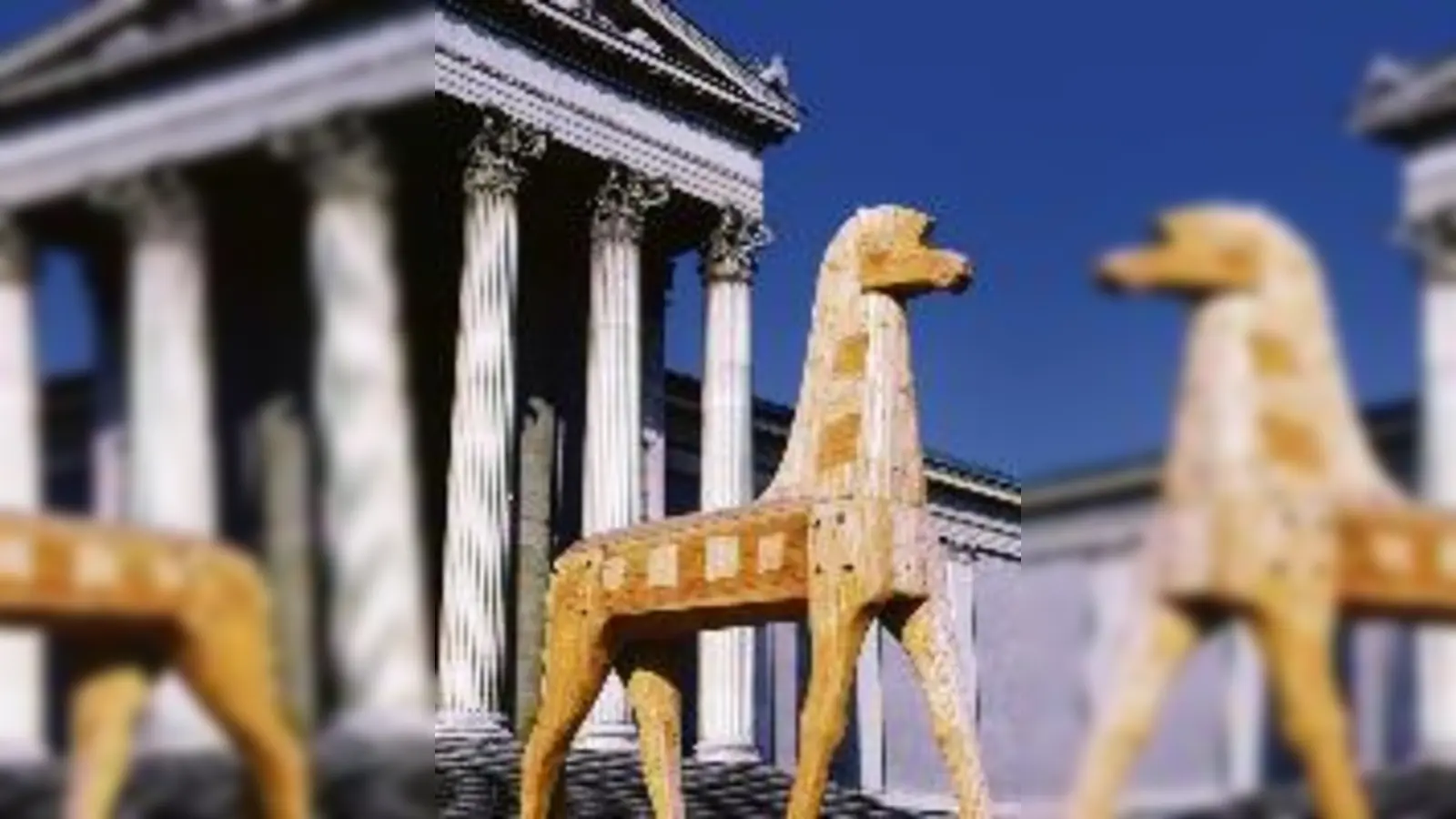 Handwerkskunst aus 14 Kubikmetern Holz: das trojanische Pferd im fertigen Zustand.  (Foto: VA)