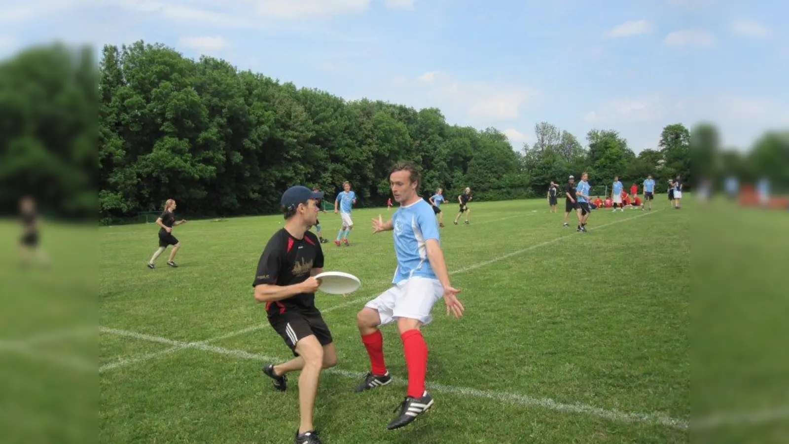 Ultimate Frisbee betont Sportlichkeit, Anstand und Fair-Play. (Foto: pi)