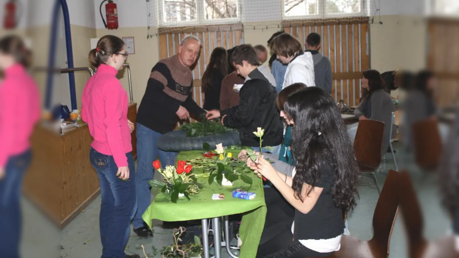 Alle Informationen rund um die Floristik erhielten die Schüler bei Blumen Zettl. (Foto: sb)