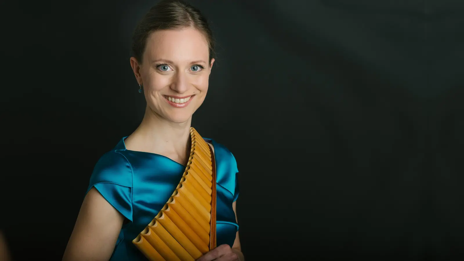 Elisabeth Niggl spielt am Silvesterabend gemeinsam mit Anne Horsch in St. Peter und Paul. (Foto: SUSANNE REHRL)