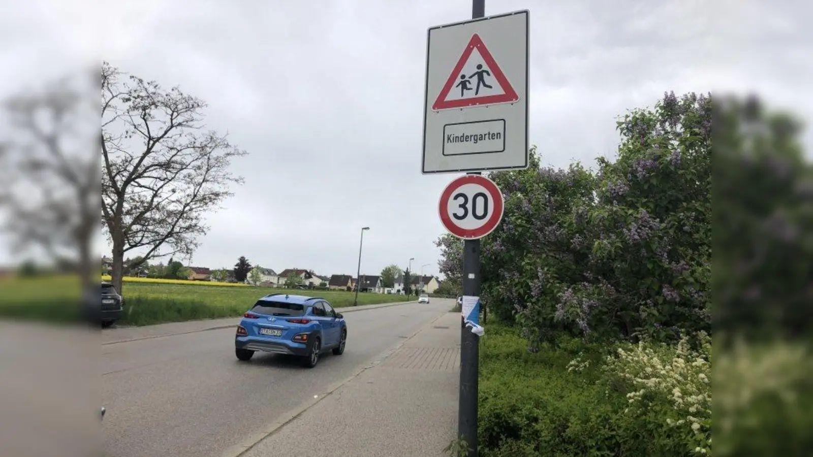 Die Karolinger Straße wird als Verbindungsstraße genutzt. (Foto: pst)