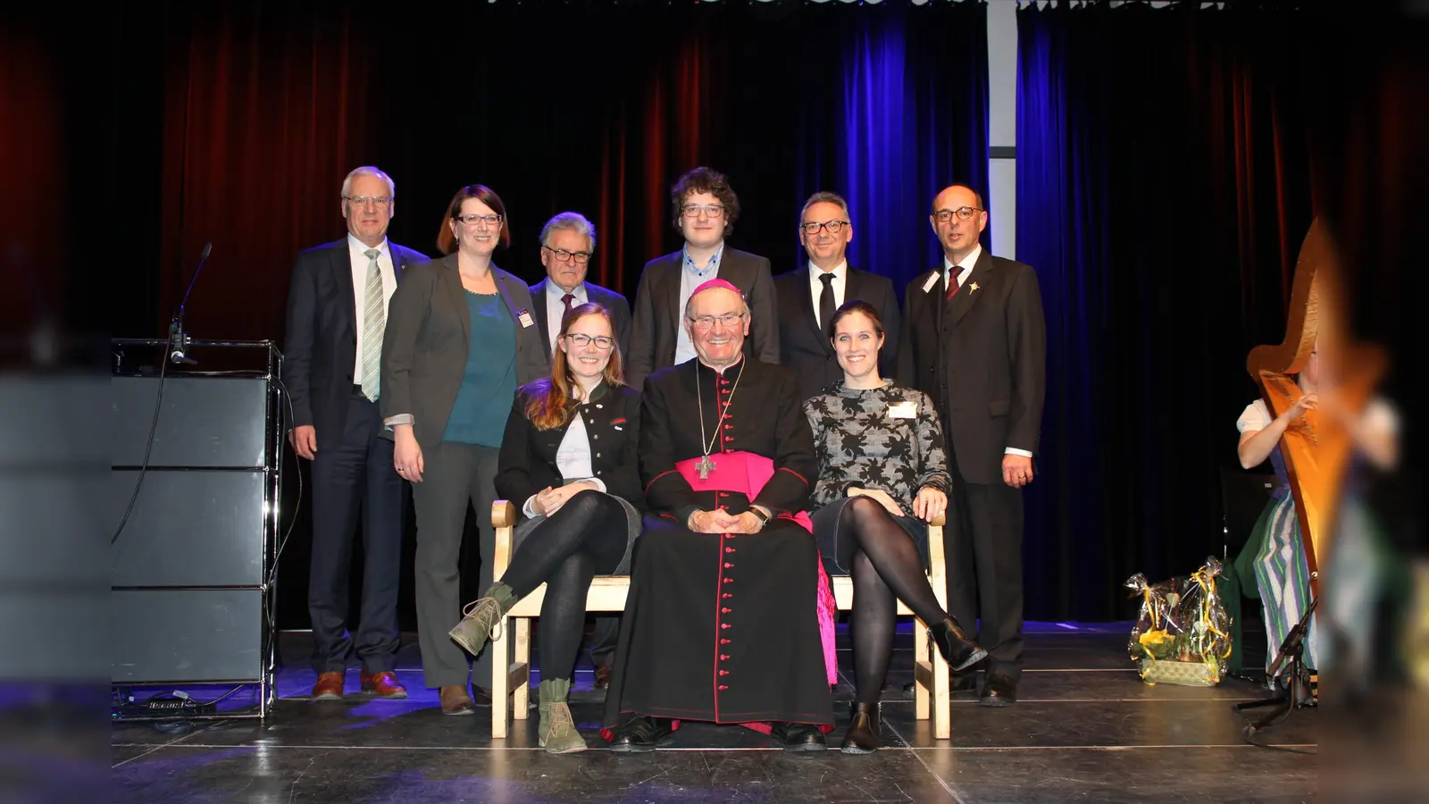 Hintere Reihe von links: Walter Brilmayer, Anita Thiel, Alois Baumgartner, Jonathan Fuchs, Hans Hobelsberger, Josef Riedl, sitzend: Katharina Maier, Bernhard Haßlberger und Jennifer Becker. (Foto: KBW Ebersberg)