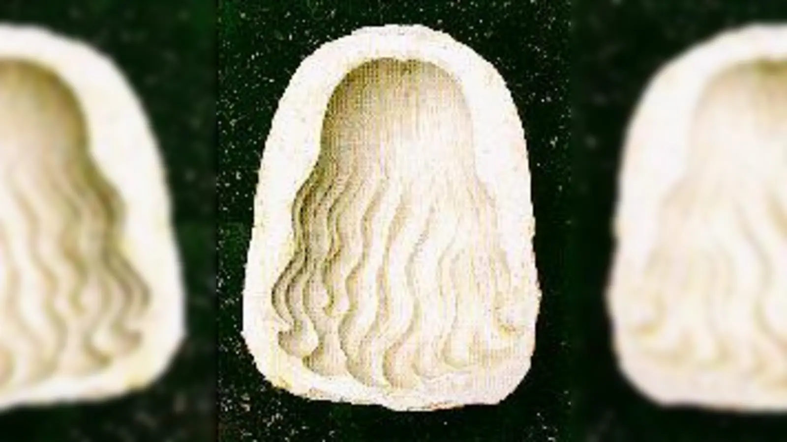 Weibliche Hochsteckfrisuren liegen den Arbeiten von Nicole Frenzel zugrunde.	 (Foto: Galerie)