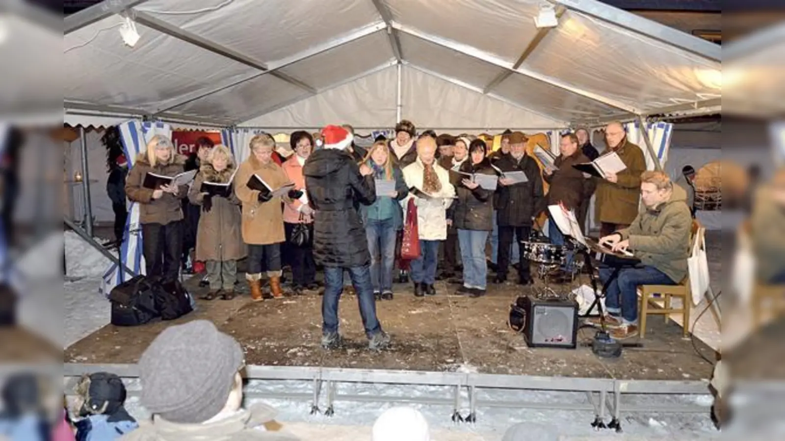 Die Germania Schleißheim bot bei internationale Weihnachtsweisen dar. 	 (Foto: VA)