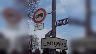 Die Langwieder fordern Verkehrskontrollen, damit die Lkw-Fahrverbote besser eingehalten werden. (Foto: ET)