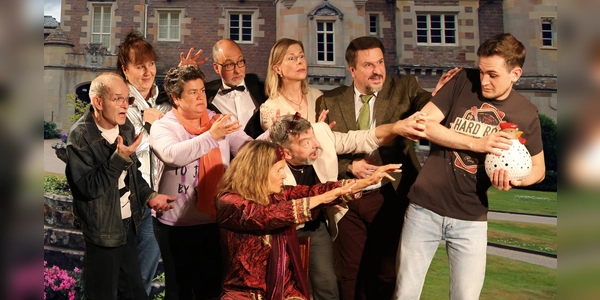 Das Stück „Bares, Rares und weg war es!” ist voller Wortwitz und überraschender Wendungen. (Foto: Theater in der Au)