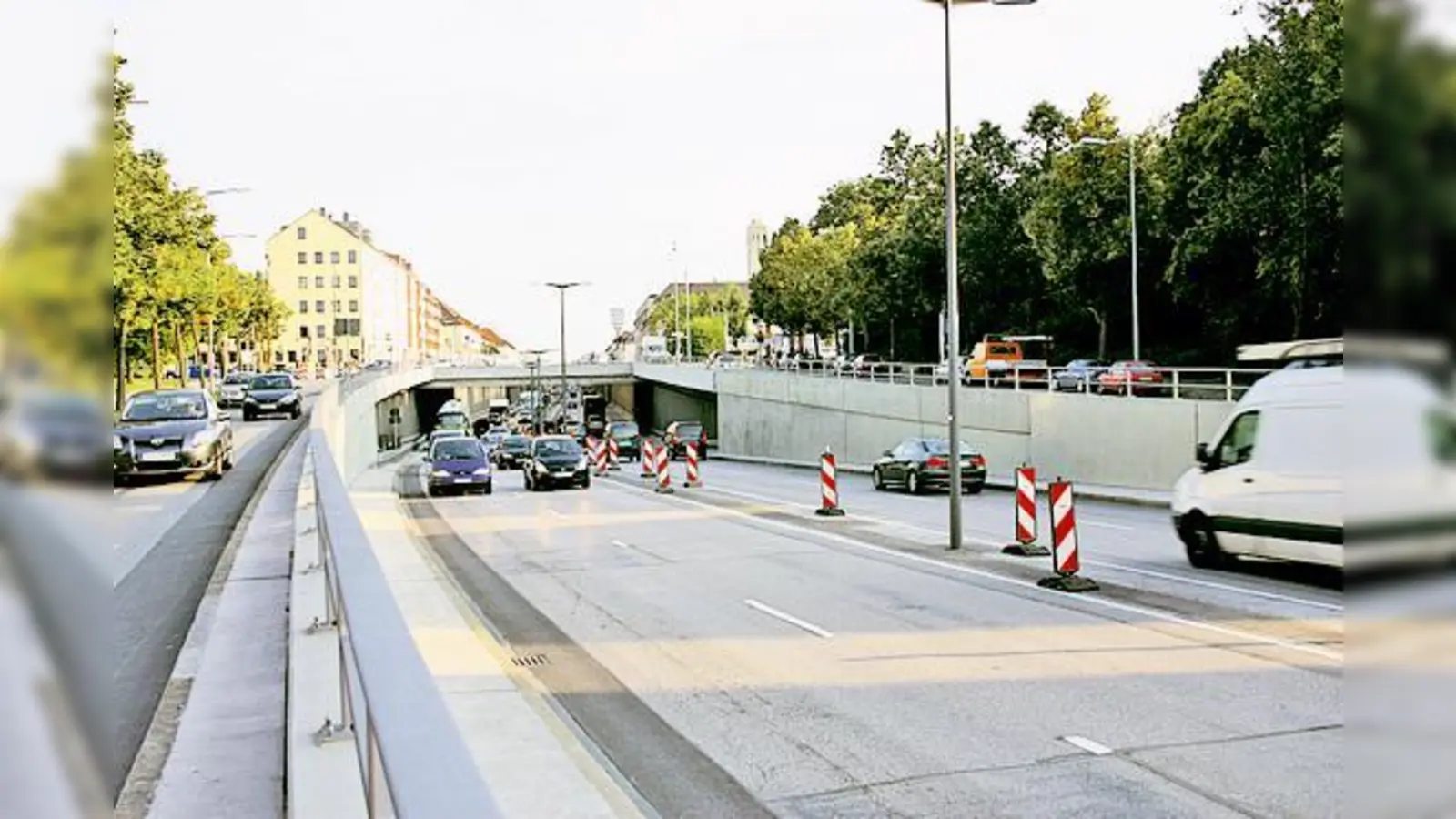 Geplagte Anwohner  seit Jahrzehnten haben die Menschen entlang des Mittleren Rings mit Rekordlärm- und Abgaswerten zu leben.   (Foto: Hettich)