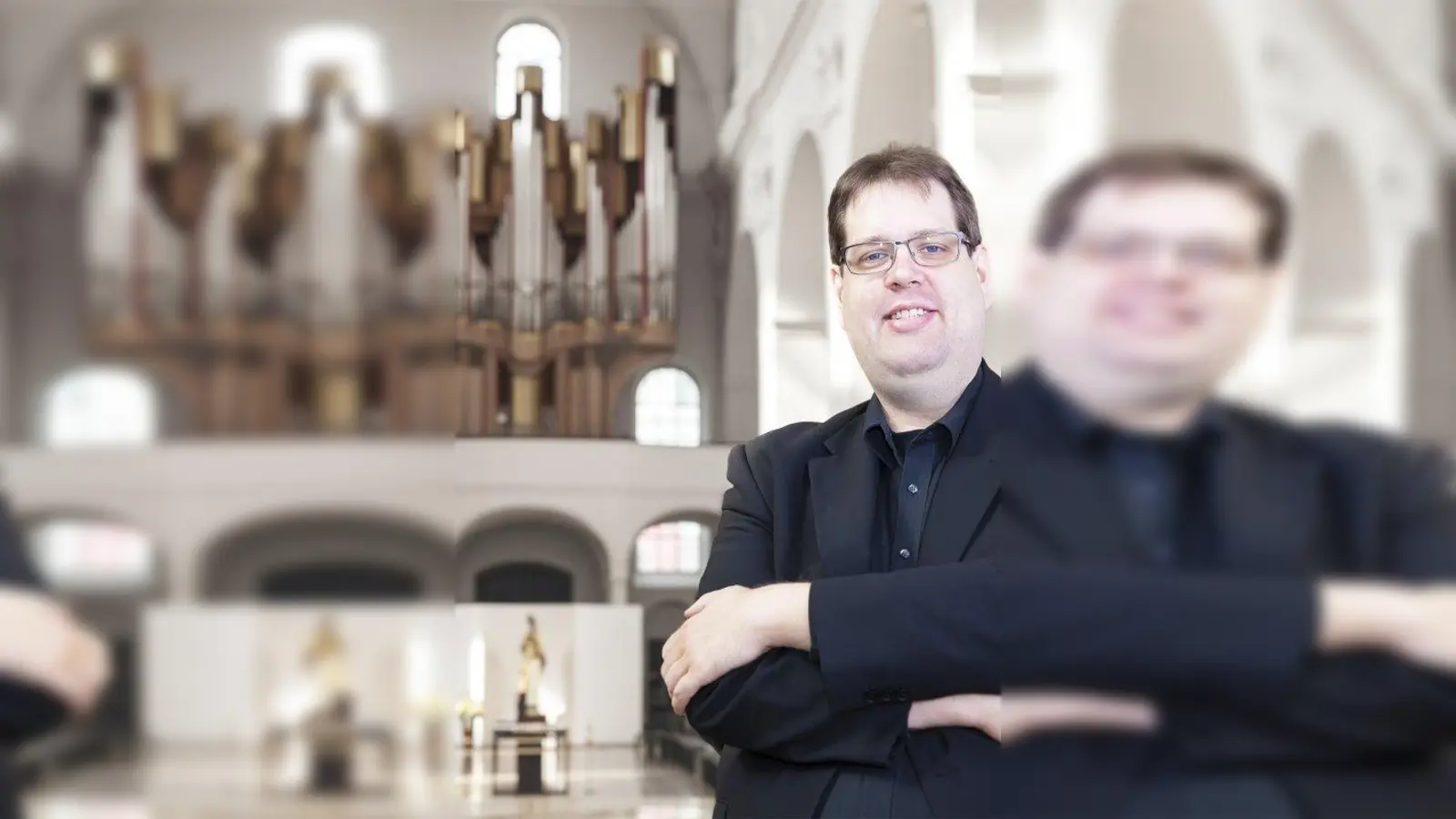 Hans-Bernhard Ruß gestaltet den dritten Abend der „Orgelmusik bei Kerzenschein”. (Foto: Carsten Meister)