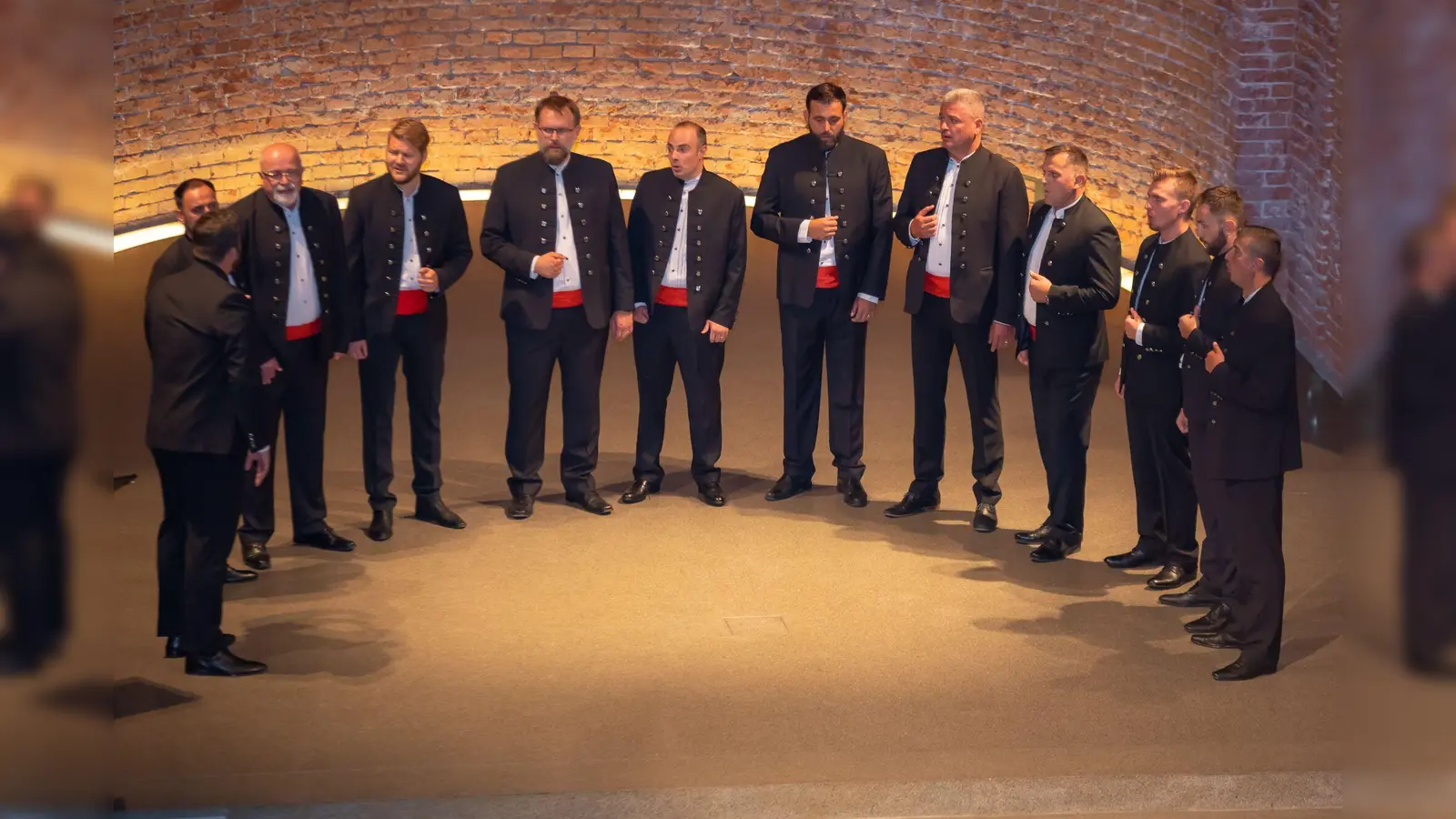 Das traditionelle bayerisch- dalmatinische Adventskonzert findet am Freitagabend in der Kirche St. Peter und Paul in Neufarn statt. (Foto: Nedeljko Miletic)
