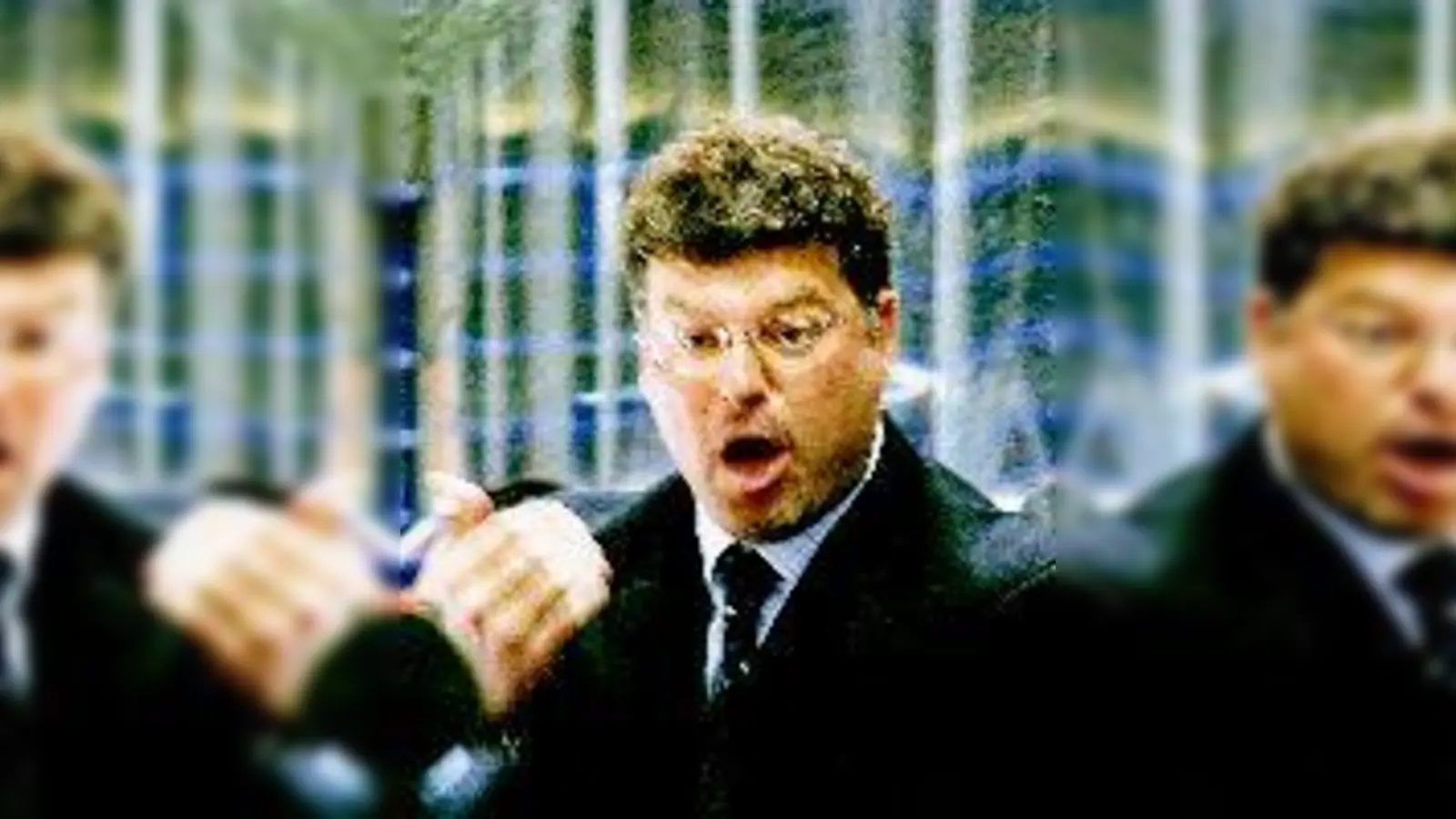 Knapp aber verdient: Der EHC beweist unter dem neuen Trainer Pat Cortina, dass er siegen kann.  (Foto: Max Hägler)