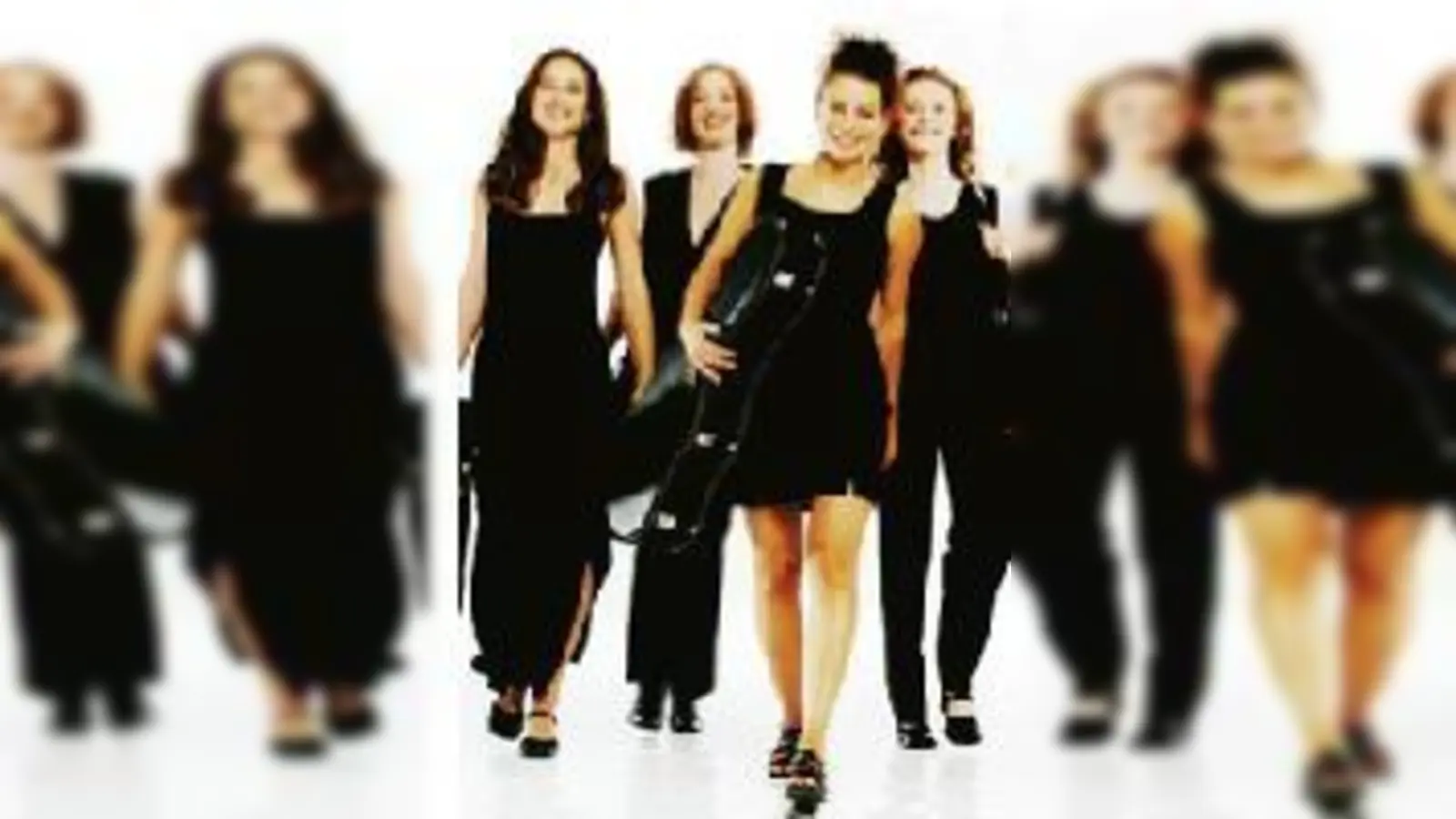 Fünf junge, wie talentierte, Musikerinnen auf 30 Saiten: »Gitarrissima«.	  (Foto: VA)