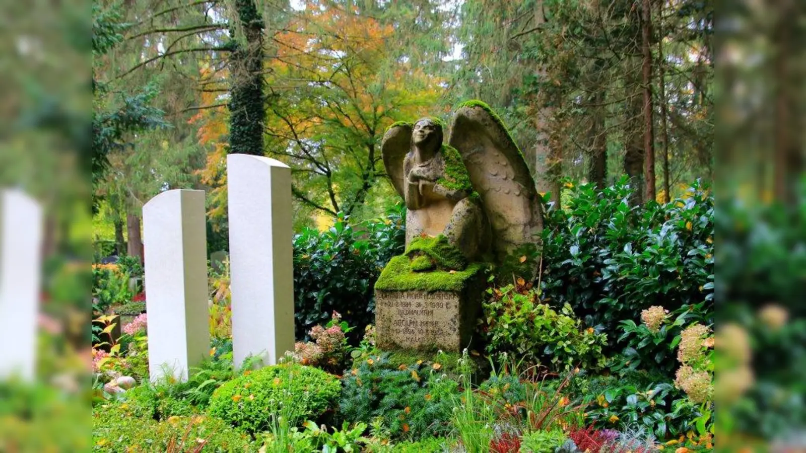 Die frühere Grabstätte der Gautinger Bildhauerin Hanna Koschinsky (1884-1939) bildet den Rahmen für den ersten Friedgarten im Gautinger Waldfriedhof. Eine Gemeinschaft aus sechs Gärtnern kümmert sich um Pflege und Erhaltung der Anlage. (Foto: us)