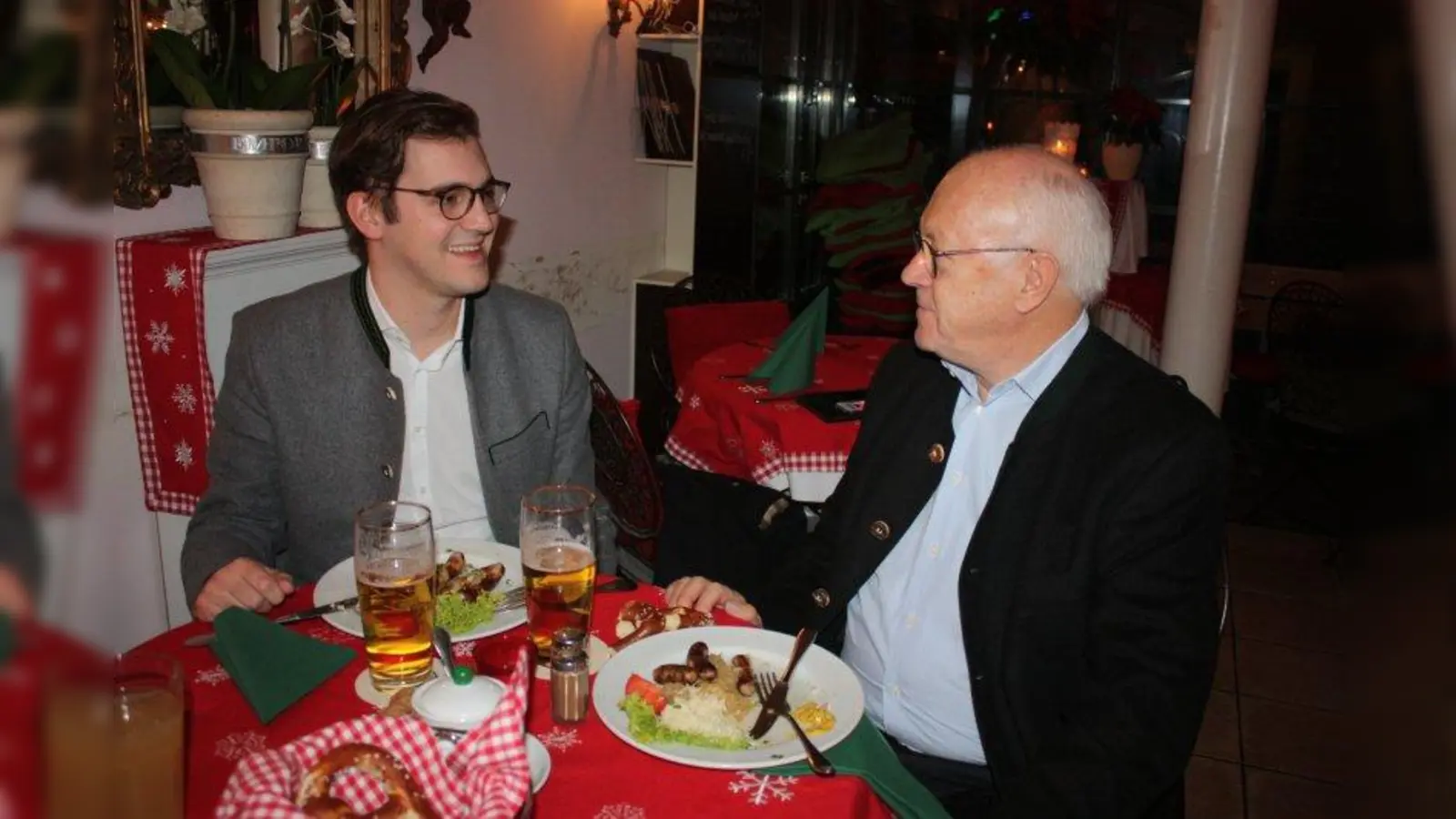 Hans-Peter Uhl, heute 72 Jahre alt, war einst Münchens jüngster Stadtrat. Sein Nachfolger im Bundestagswahlkreis, Stephan Pilsinger, ist mit 29 Jahren nach wie vor Jüngster im Bezirksausschuss Pasing. (Foto: job)