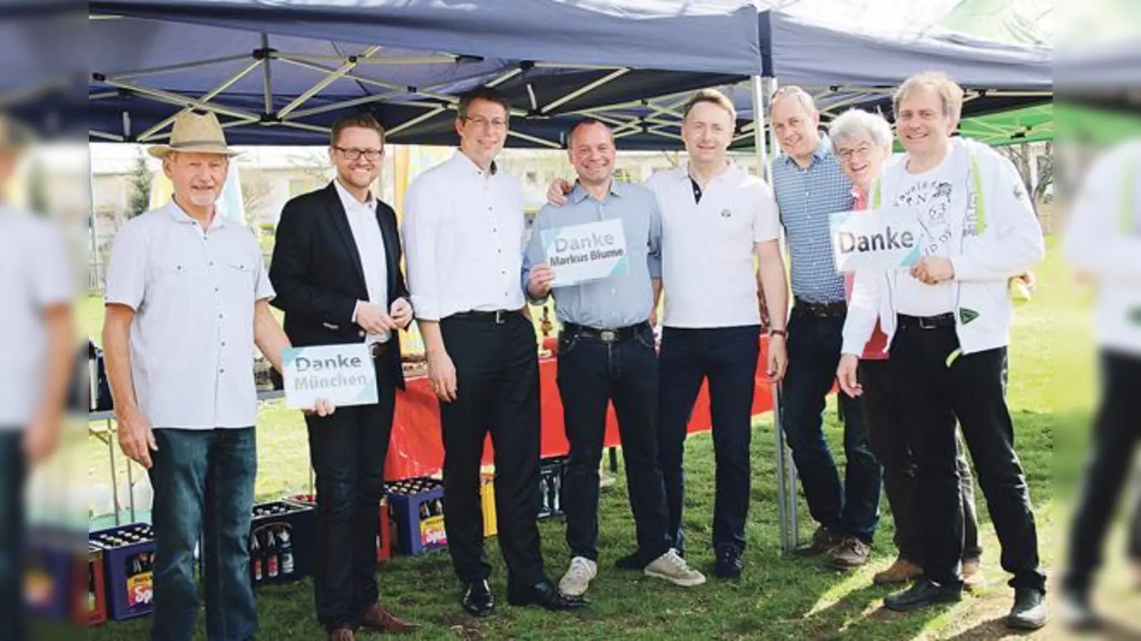 Das Kernteam der Bürgerinitiative »Rettet die Unnützwiese« mit CSU-Landtagsabgeordneten Markus Blume und Bundestagsabgeordneten Wolfgang Stefinger	 (Foto: BI)