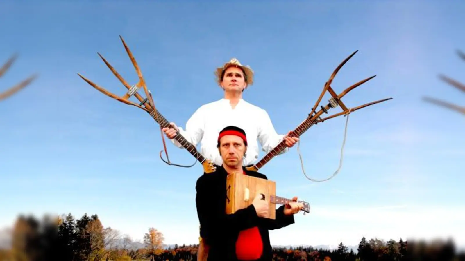 Das Wertstoff-Orchester SCRAP spielt auf aus Recycling-Material gebauten Instrumenten.	  (Foto: KULTUM)