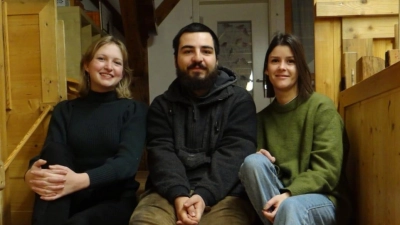 Ein engagiertes Erzieherteam leitet gemeinsam mit den Eltern der Elterninitiative den Kindergarten Herrmannsdorf. Neue Plätze werden demnächst vergeben. (Foto: Lange)