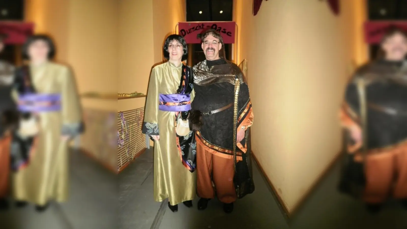 Werner Dietl, auf dem Bild zusammen mit seiner Frau, „rettete” mit den anderen Mitgliedern des Festausschusses in diesem Jahr den Westend-Fasching. (Foto: Zeller)