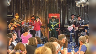 Das Hautnah-Musikfestival verkörpert romantische Country-Atmosphäre.  	 (Foto: Petra Hapke)