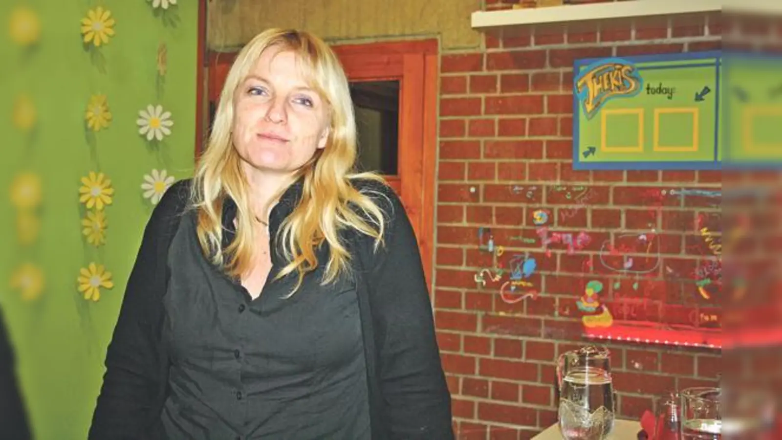 Michaela Mösl bei der Abschiedsfeier des Freimanner Freizeittreffs. Kinder müssen nun mit einem Container vorlieb nehmen.	 (Foto: js)