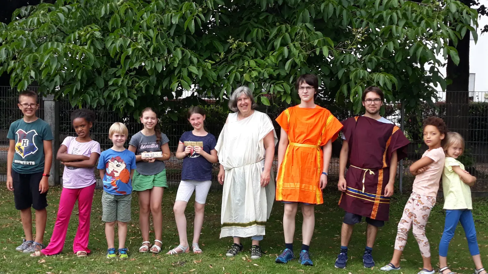 Die Kinder und das Bücherei-Team hatten viel Spaß bei der Lesenacht. (Foto: Bücherei St. Martin)