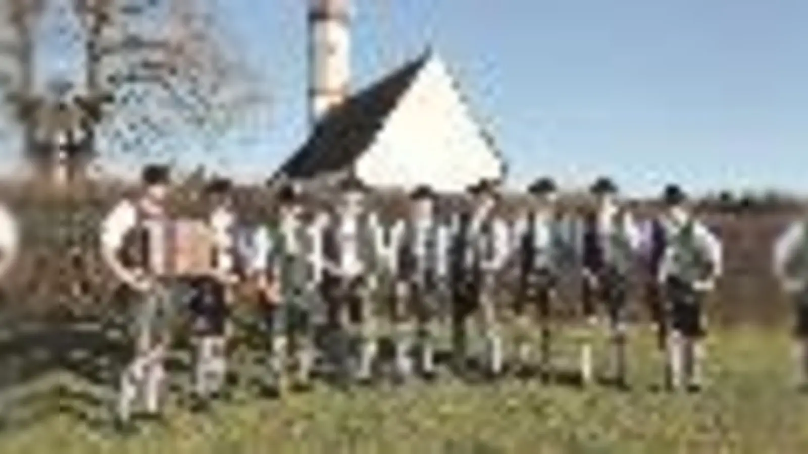 Die Seetaler Goaßlschnoizer mit ihren Musikanten (v.l.): Robert Scharnagl, Maximilian Trinkl, Max Keiser, Stefan Englmann, Florian Engelberger, Andreas Scharnagl, Fabian Deckner, Johannes Ziegleder und Korbinian Vog.  (Foto: privat)
