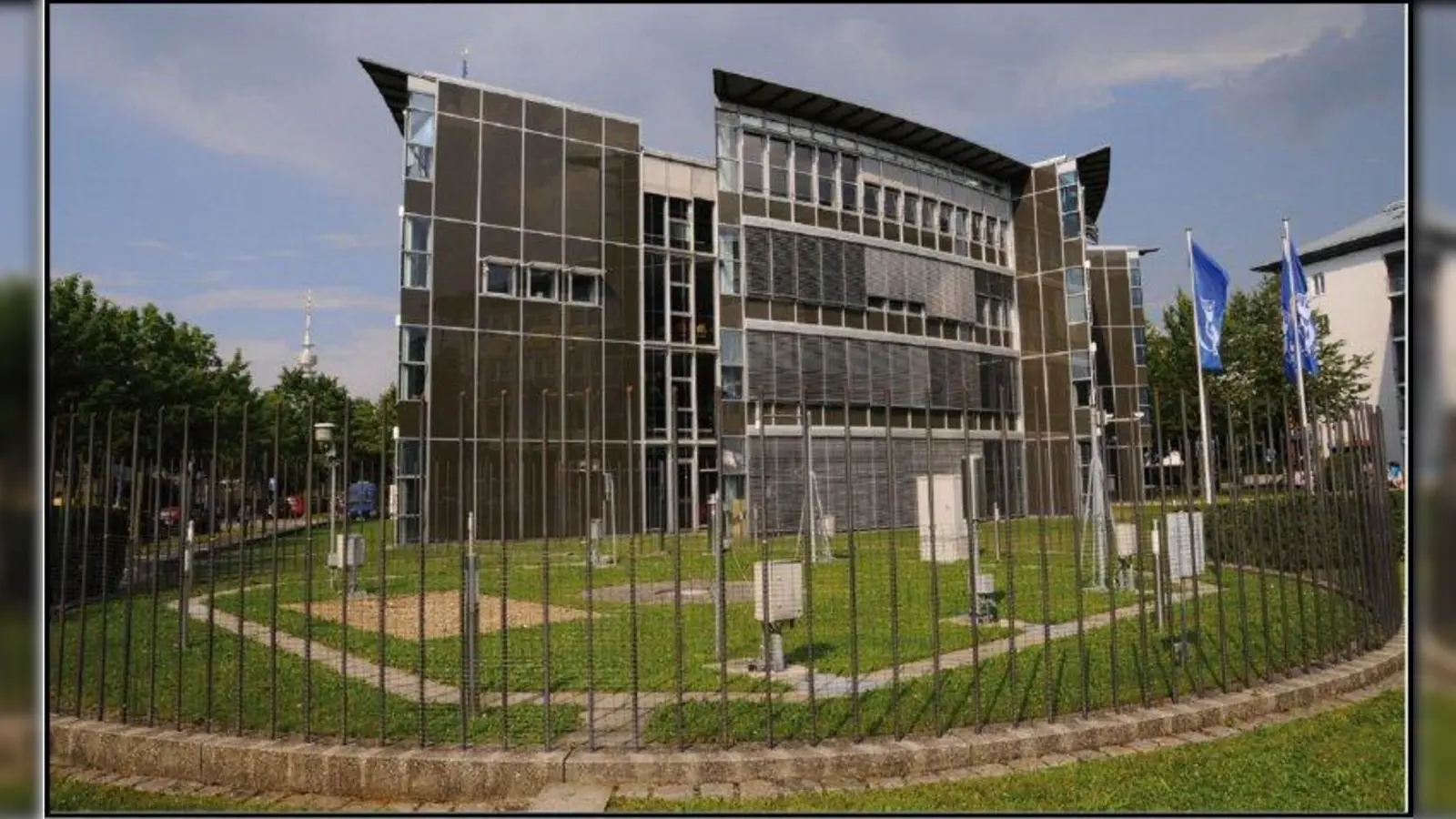 Die Niederlassung des Deutschen Wetterdienstes ist mit den Tramlinien 20 und 21, Haltestelle Goethe-Institut zu erreichen. (Foto: pi)
