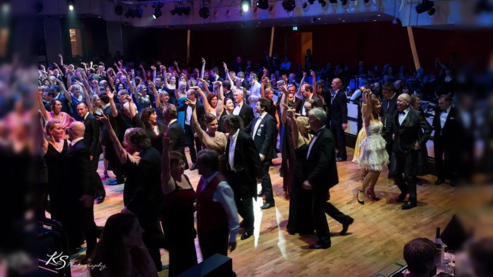 Ein Highlight der Ballsaison ist der Ball der Nationen. (Foto: pi)