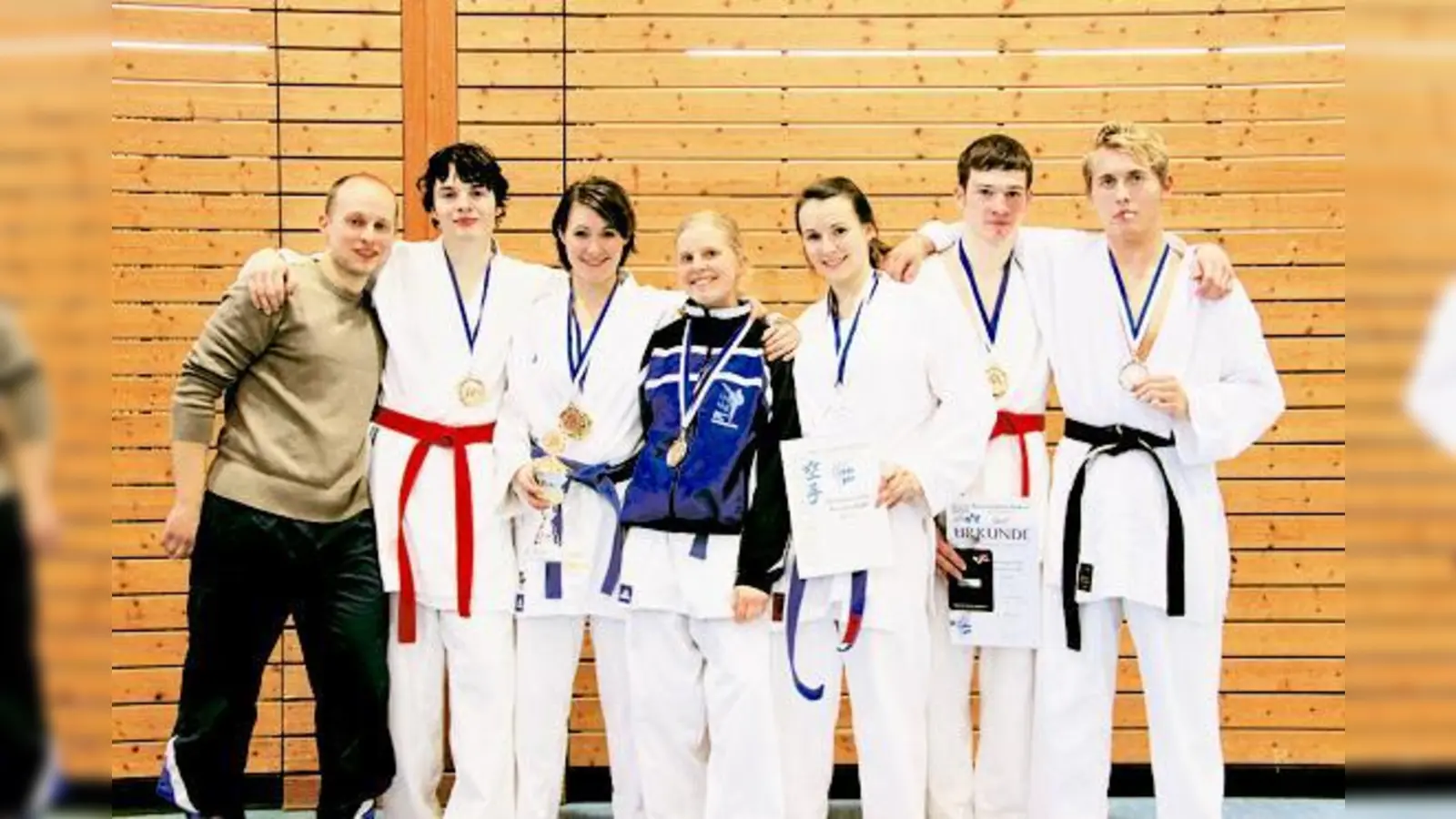 Erfolgreich zeigten sich die Karateka des SC Eching bei den Oberbayerischen Karate-Meisterschaften in Höhenkirchen.	  (Foto: Privat)