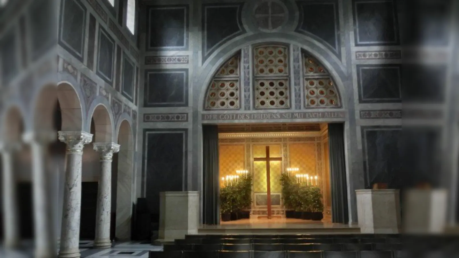 Die Aussegnungshalle des Krematoriums wird im Winter mit Hilfe der Abluft aus den Brennkammern geheizt. (Foto: ds)