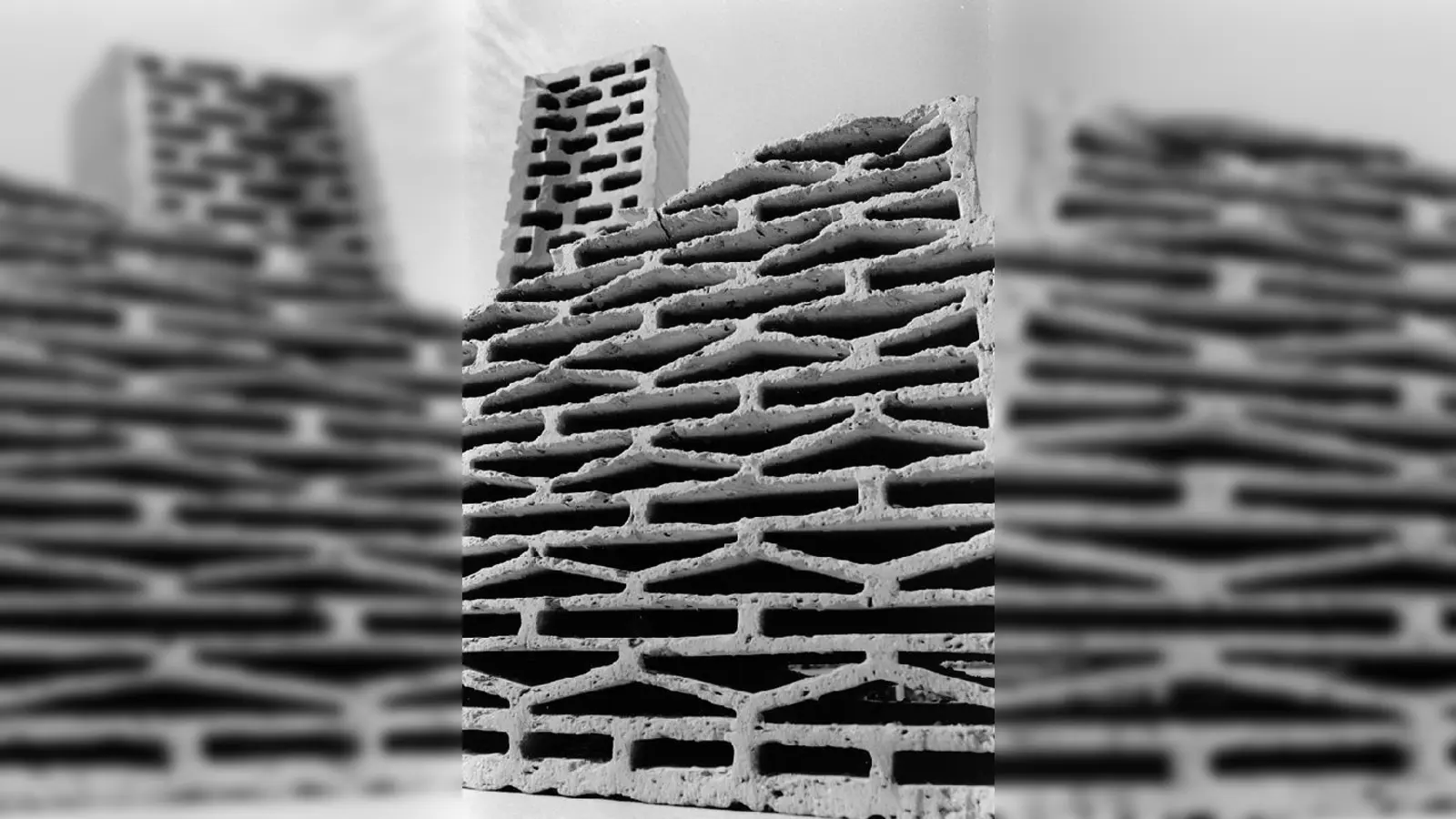 Stefan Rampfs Fotografie »Wir bauen eine neue Stadt«.   (Foto: VHS)