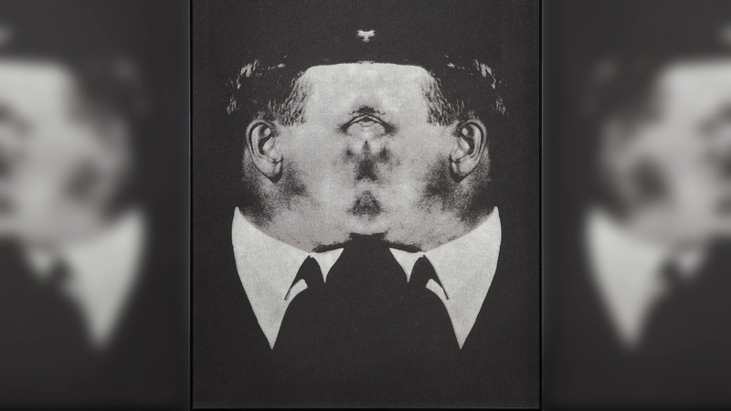 „F wie Führer” lautet der Titel dieses Werkes (Siebdruck) von Mio Okido. (Foto: Mio Okido, VG Bild-Kunst, Bonn 2026)